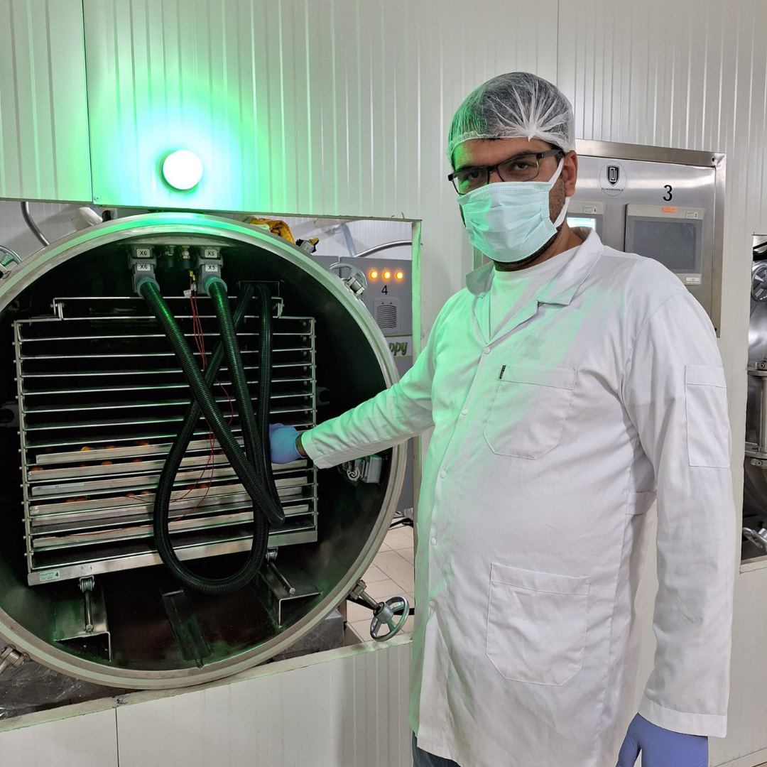 Mehrdad Etemad PhD drying bone chips in immunology laboratory